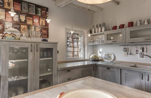 San Casciano dei Bagni Villa | Villa in San Casciano Dei Bagni with 6 bedrooms sleeps 14