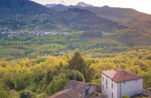 San Romano in Garfagnana Villa | Villa il Poggiolo - Panorama sulla valle Toscana