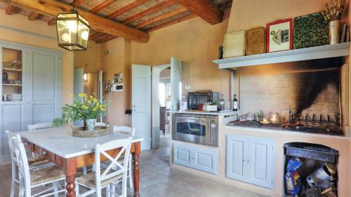 Cecina Villa | VILLA IL MELUCCIO 12, Emma Villas