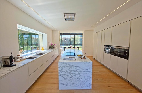 Capanne-Prato-Cinquale Villa | Villa in Capanne-prato-cinquale with 3 bedrooms sleeps 6