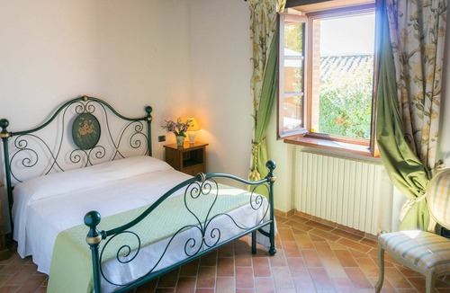 Bivio Lugnano Villa | Villa in Lugnano with 8 bedrooms sleeps 16