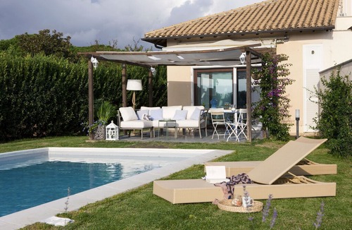Marina Velca Villa | Villa in Marina Velca with 3 bedrooms sleeps 6
