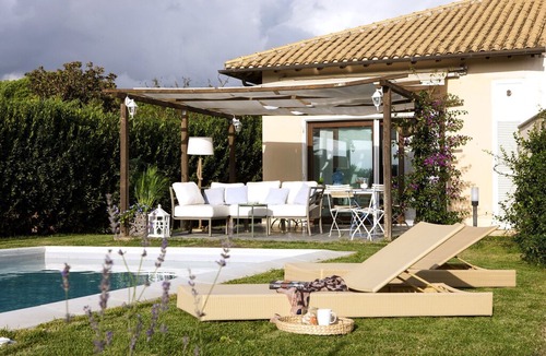 Marina Velca Villa | Villa in Marina Velca with 3 bedrooms sleeps 6