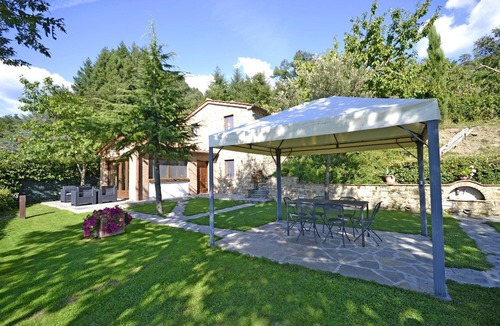 Pieve di Chio Villa | Villa in Poggioni with 3 bedrooms sleeps 6