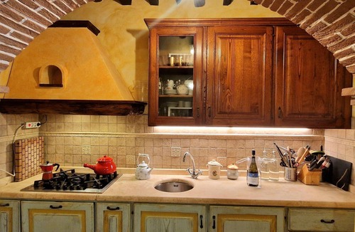 Camaiore Villa | Villa in Pontemazzori with 3 bedrooms sleeps 8