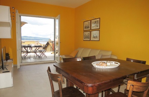 Capodimonte Villa | Villa in the center with garden a few steps from the lake