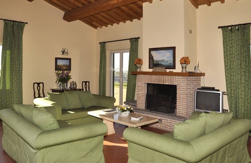 Calvi di Umbria Villa | Villa Infinito, for an enchanting stay among fields