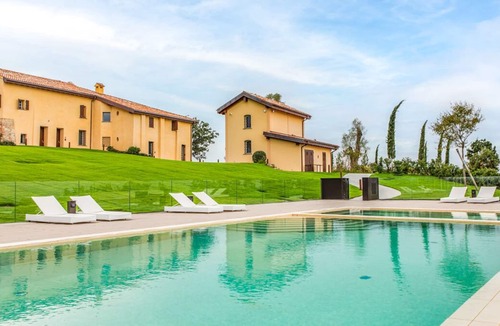 Castel San Pietro Terme Villa | Villa Assunta - Five Bedroom Villa, Sleeps 10