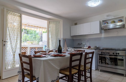 Castiglione della Pescaia Apartment | Villa Edera, apartment 20 meters from the sea