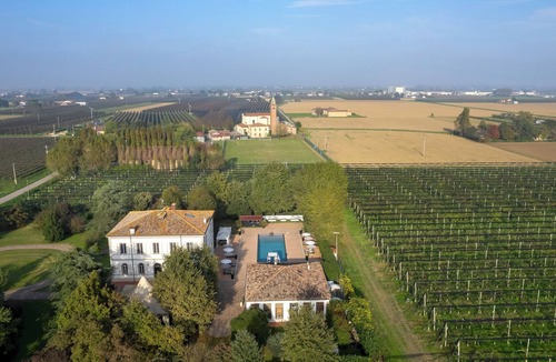 Faenza Villa | Villa Laguna 10, Emma VIllas
