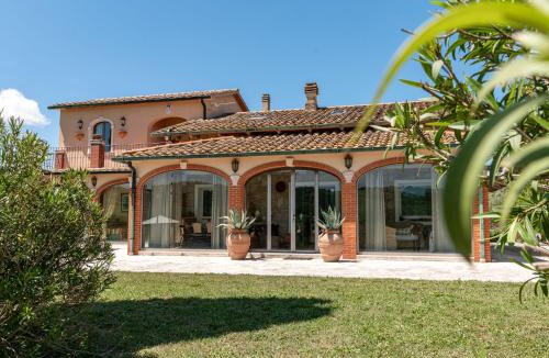 Manciano Villa | Villa Le Cascate by Interhome