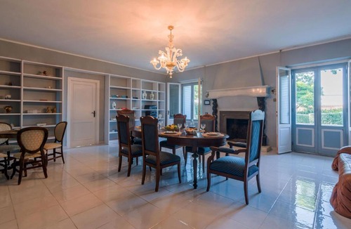 Osimo Villa | Villa Liberty