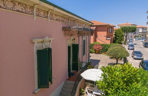 San Vincenzo House | Villa Liberty Rosa 1912