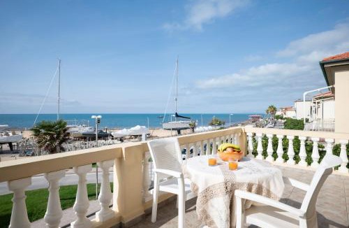 San Vincenzo Apartment | Villa Liberty with Private Beach