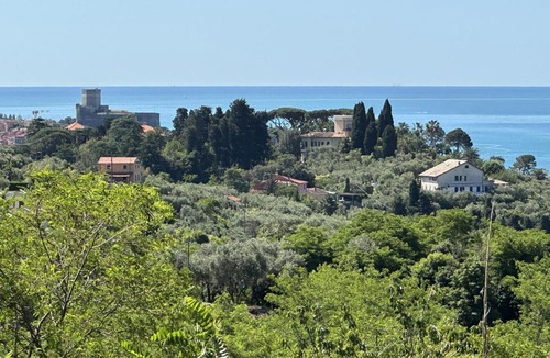 Lerici Villa | Villa Mareluna Stylish Waterfront Villa with Pool Near Sandy Beaches