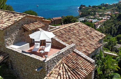 Latte Villa | Villa Maria Pia-3BR 2 BA + Private Beach Parking- Luxury Coastal Retreat