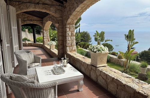 Latte House | Villa Maria Pia- 3BR/2BA + Private Beach Parking- Luxury Coastal Retreat