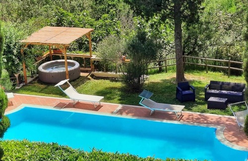 Il Poggio Villa | Villa Nicoletta - Large private villa with pool