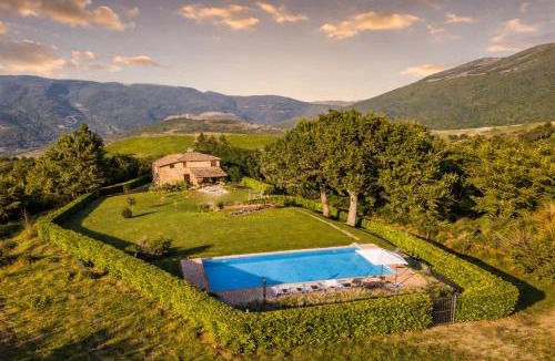 Castelraimondo Villa | VILLA NASCA - Ville Carborello