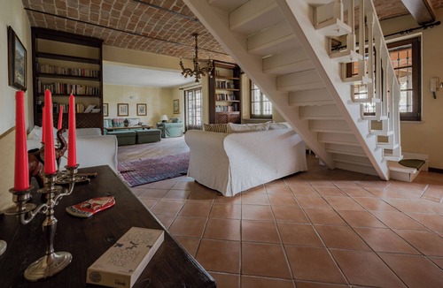 Castel Boglione Villa | Villa Noceto Luxury Vineyard Villa
