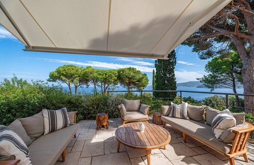 Bagno-Sprizze Villa | Villa Ondina Elba Island near the sea