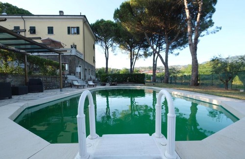 Sarzana House | Villa Pini