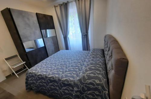 Porto Azzurro House | Villa rosa nel cuore di Porto Azzurro