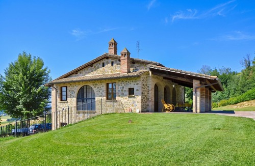 Torgiano Villa | Villa San Martino, Torgiano, Italy