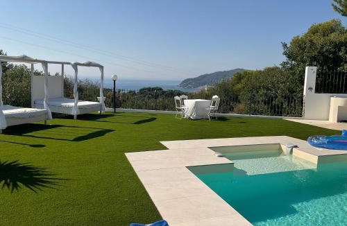 San Bartolomeo al Mare Villa | Villa Shambhala