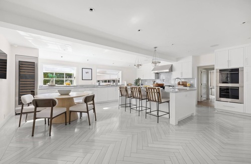 The Flats Villa | VILLA SIENA ~ BEVERLY HILLS ~ Privately gated, Pool & Spa ~ Family vacation