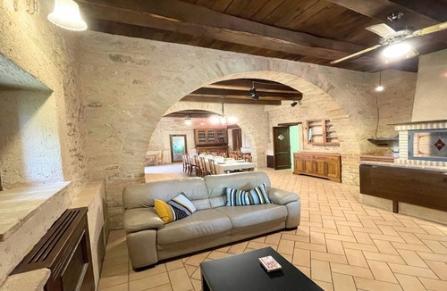 Limiti Villa | Villa Spelloissima - sleeps 11 - large exclusive pool + grounds