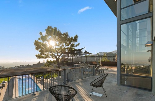 Hollywood Hills West Villa | Villa Sunset Hilltop