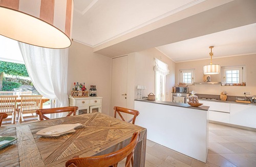 Bagno-Sprizze Villa | Villa surrounded by greenery with breathtaking views over the Gulf of Spartaia and Procchio