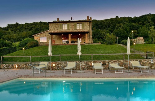 Guardistallo Villa | VILLA TRE COLONNE Podere Casale - VILLA TRE COLONNE