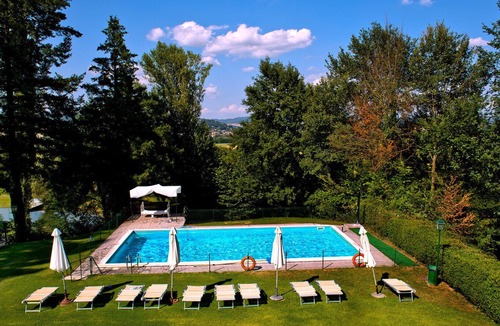 Bivio Lugnano Villa | Villa Tulipano, live in contact with nature