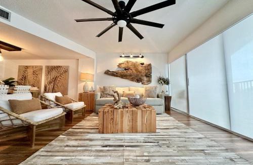 Key Largo Apartment | Villa Valbuena Gem Key Largo 2 Kings Marina Pickleball Tennis 3 Pools Remodeled 2025