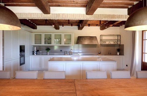 Foiano della Chiana Villa | Villa "Villa Superior Fonte Ripa" with Private Terraces, Shared Pool & Wi-Fi