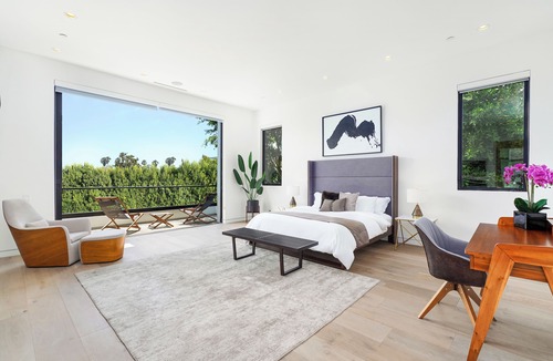 Los Angeles Villa | Villa Waldorf by LuxJB 🏆 Family Friendly 🏆 Heated Pool & Jacuzzi
