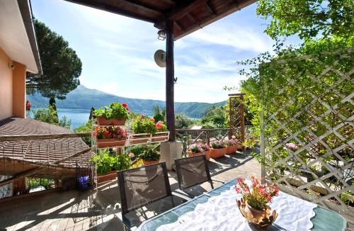 Castel Gandolfo Villa | Villalbert