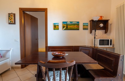 Contignano Apartment | Villetta Pia overlooking Val d'Orcia