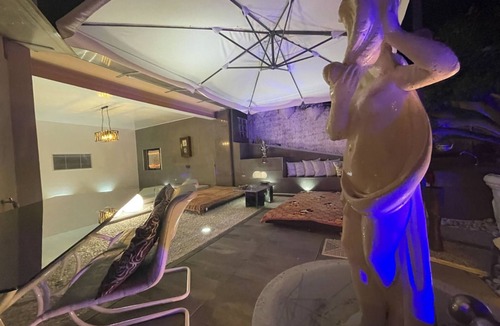 La Spezia Historic Centre House | Vip Garten Whirlpool mit Meerblick im Herzen der Stadt by Interhome