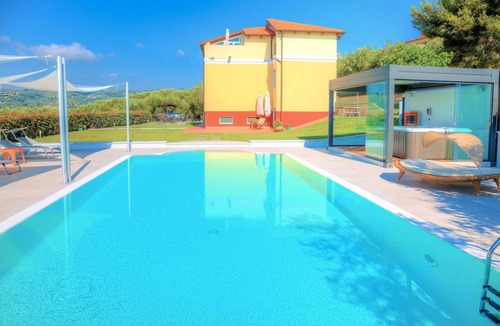 Diano Marina Apartment | ViP Panorama, in villa with heated pool