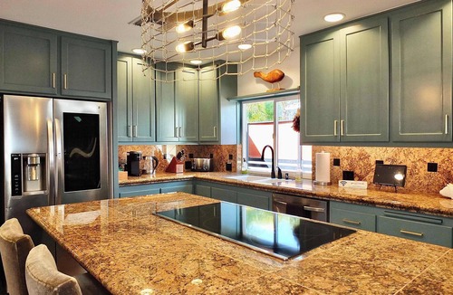 Naples House | Walk to Canals and Beach, Sleep 6