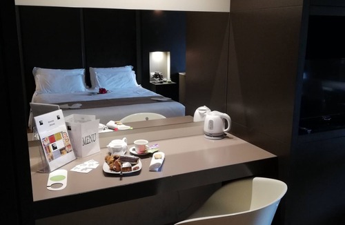 Prato Hotel | Wall Art Hotel