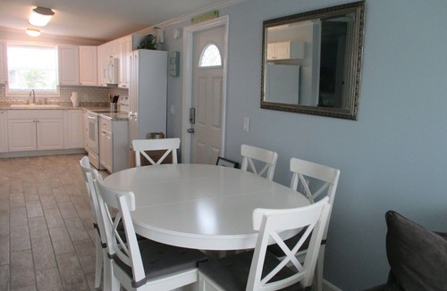 Cutthroat Harbor Estates Cottage | water at your back door