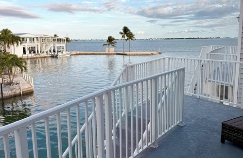 Cudjoe Key House | Waterfront 2BR Home w/Dock + Golf Cart, Open Water Views in Venture Out