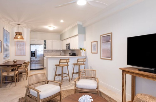 Islamorada Hotel | Waterfront Escape: Bayfront Accommodation w/Kitchen, Onsite Pool, Free Parking