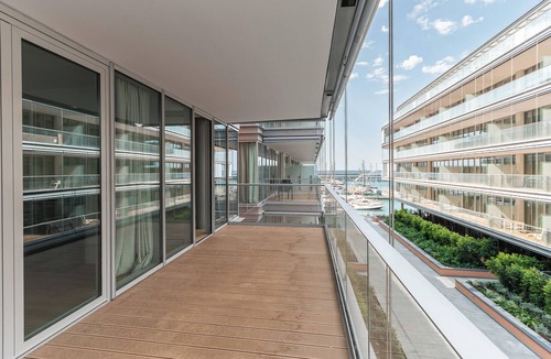 Genoa Apartment | Waterfront Luxury Apartment