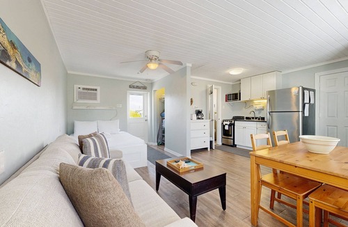 Marathon Apartment | Waterfront & snowbird-friendly studio with dock & quick open water access