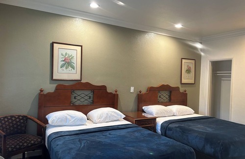 Eagle Rock Hotel | Welcome Inn on Colorado Blvd